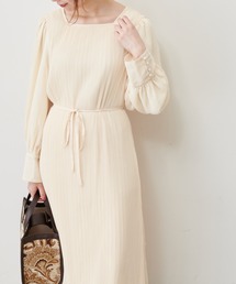 natural couture（ナチュラルクチュール）の「【WEB限定カラー有り】シフォンプリーツ袖コンシャスワンピース（ワンピース）」