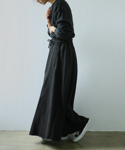 Fashion Letter(ファッションレター)の「裏毛スウェットフレアスカート ロング(スカート・レディース・ブラック/杢グレー/オートミール・M/LL/4L)」の13枚目の写真