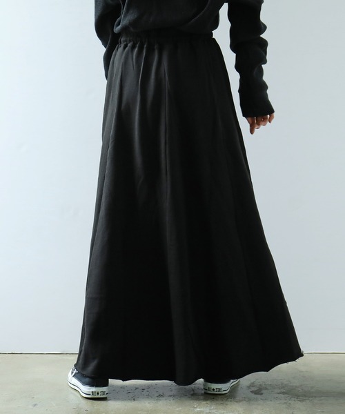 Fashion Letter(ファッションレター)の「裏毛スウェットフレアスカート ロング(スカート・レディース・ブラック/杢グレー/オートミール・M/LL/4L)」の8枚目の写真