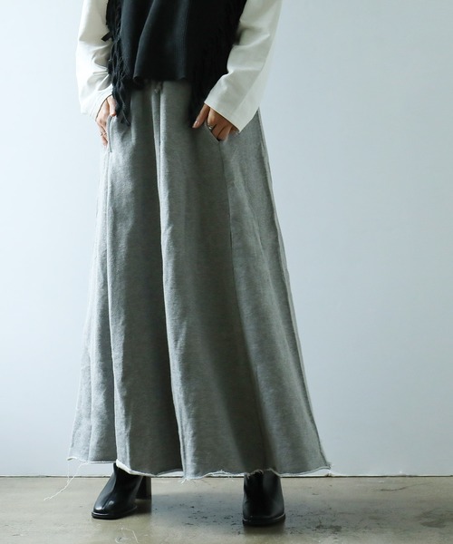Fashion Letter(ファッションレター)の「裏毛スウェットフレアスカート ロング(スカート・レディース・ブラック/杢グレー/オートミール・M/LL/4L)」の18枚目の写真