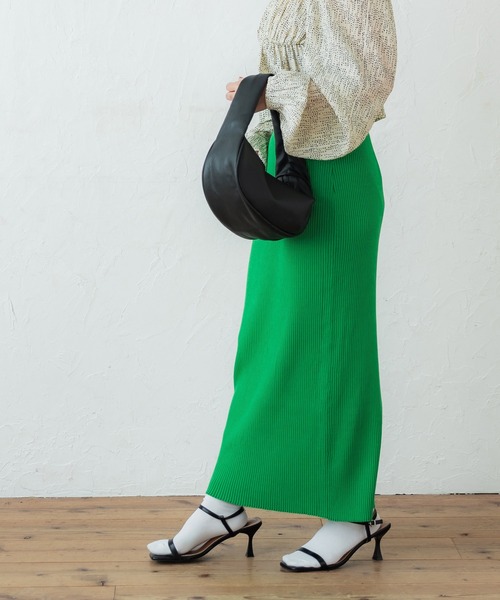 coca（coca）（コカ）の「＼新色登場／シャリ感ニットリブスカート（スカート・レディース・ブラック/イエロー/ブルー/グレー系その他/ネイビー/オレンジ/ピンク/グリーン/ベージュ/ターコイズブルー/カーキ/ピンク系その他/パープル/アイボリー/ライトグレー/ライトブルー・ONE SIZE）」の22枚目の写真