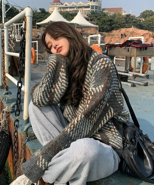 PICCIN（ピッチン）の「【WEB限定】マルチカラーオーバーサイズニット（ニット/セーター・レディース・グレー/オレンジ・M）」の8枚目の写真