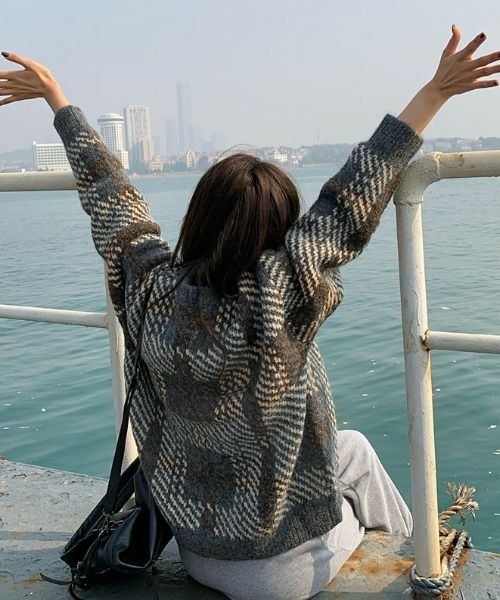 PICCIN（ピッチン）の「【WEB限定】マルチカラーオーバーサイズニット（ニット/セーター・レディース・グレー/オレンジ・M）」の11枚目の写真