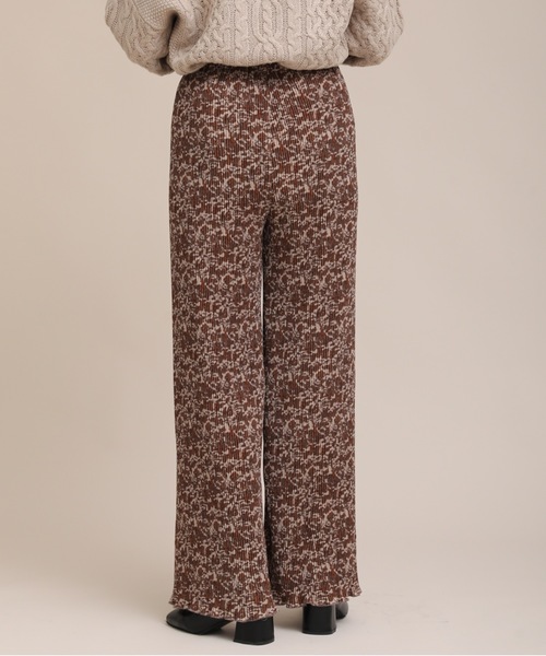 ap retro（アプレトロ）の「アート柄プリーツパンツ【ZOZO限定アイテム】（その他パンツ・レディース・ブラウン/イエロー・FREE）」の6枚目の写真