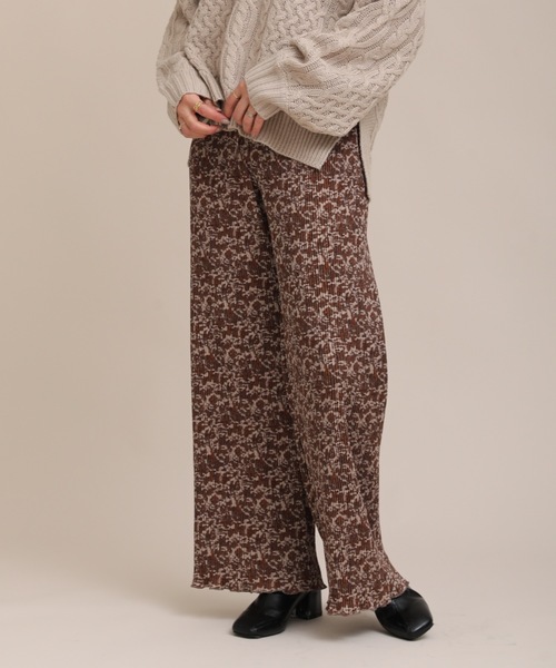 ap retro（アプレトロ）の「アート柄プリーツパンツ【ZOZO限定アイテム】（その他パンツ・レディース・ブラウン/イエロー・FREE）」の3枚目の写真