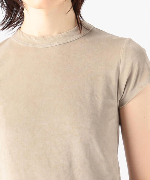 TOMORROWLAND （トゥモローランド）の「トリアセテートポリエステルベロア ショートプルオーバー（Tシャツ/カットソー・レディース・ライトブルー/ネイビー/ライトグリーン/キャメル/ライトベージュ/ホワイト/ミント・S）」の17枚目の写真