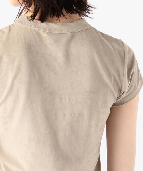 TOMORROWLAND （トゥモローランド）の「トリアセテートポリエステルベロア ショートプルオーバー（Tシャツ/カットソー・レディース・ライトブルー/ネイビー/ライトグリーン/キャメル/ライトベージュ/ホワイト/ミント・S）」の18枚目の写真