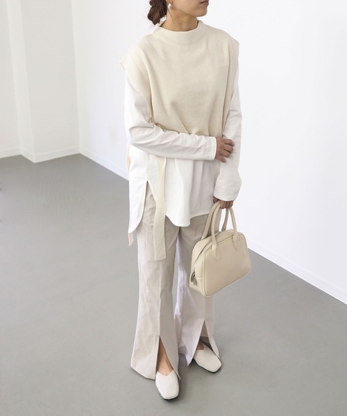 Riberry（リベリー）の「センタースリットイージーフレアパンツ（その他パンツ・レディース・モカ/ベージュ/パープル・MEDIUM）」の18枚目の写真