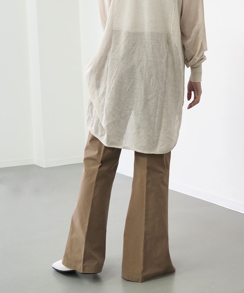 Riberry（リベリー）の「センタースリットイージーフレアパンツ（その他パンツ・レディース・モカ/ベージュ/パープル・MEDIUM）」の10枚目の写真