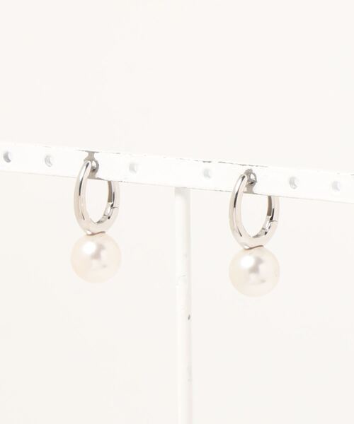 METROCITY(メトロシティ)の「METROCITYスターリング シルバー/ パール ピアス(両耳用)(ピアス(両耳用)・レディース・ホワイト/ローズ・ONE SIZE)」の8枚目の写真