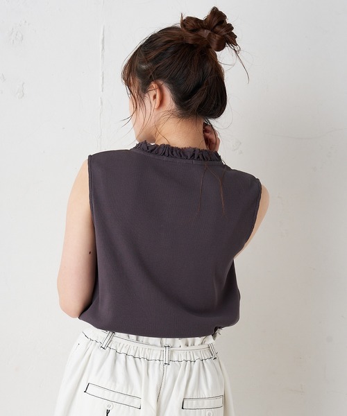 PUAL CE CIN（ピュアルセシン）の「オーガニックコットン襟フリルノースリーブ（タンクトップ・レディース・ナチュラル/スミクロ・FREE）」の13枚目の写真