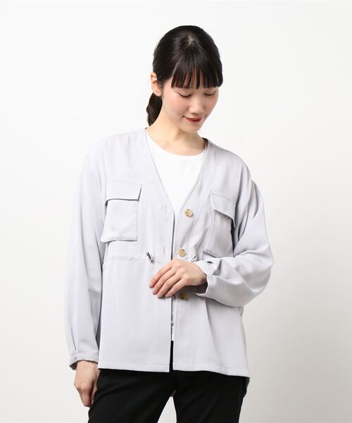 NICOLE white（ニコルホワイト）の「ウエストドロストブルゾン（ブルゾン・レディース・ライトグレー/ネイビー/サックスブルー・FREE）」の15枚目の写真