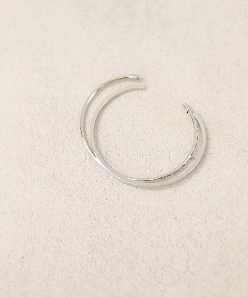 Gready Brilliant（グレディブリリアン）の「２バングルセット（バングル/リストバンド・レディース・シルバー/ゴールド・FREE）」の8枚目の写真