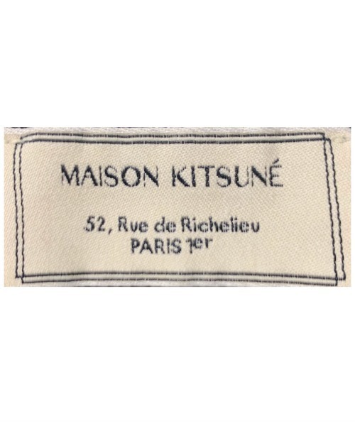 Maison Kitsune（メゾンキツネ）の「PROFILE FOX PATCH FITTED TEE-SHIRT（Tシャツ/カットソー・レディース・ホワイト/ネイビー/ブラック/ホワイト系その他/ネイビー系/ブラック系その他・L/XS/M/S）」の17枚目の写真