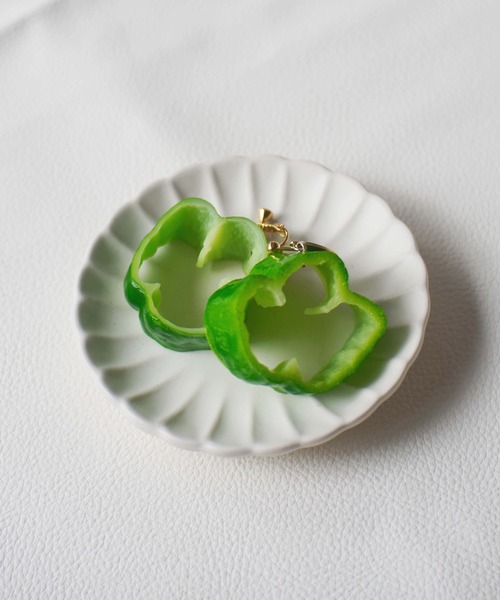 Port（ポート）の「【 ii-Fake / イーフェイク 】 (Fake Food Accessories) ピーマン/パプリカのイヤリング（イヤリング・レディース・グリーン/レッド/イエロー・FREE）」の5枚目の写真