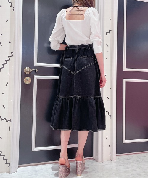 lilLilly（リルリリー）の「フレアデニムロングスカート（デニムスカート・レディース・ブラック/ブルー・FREE）」の4枚目の写真