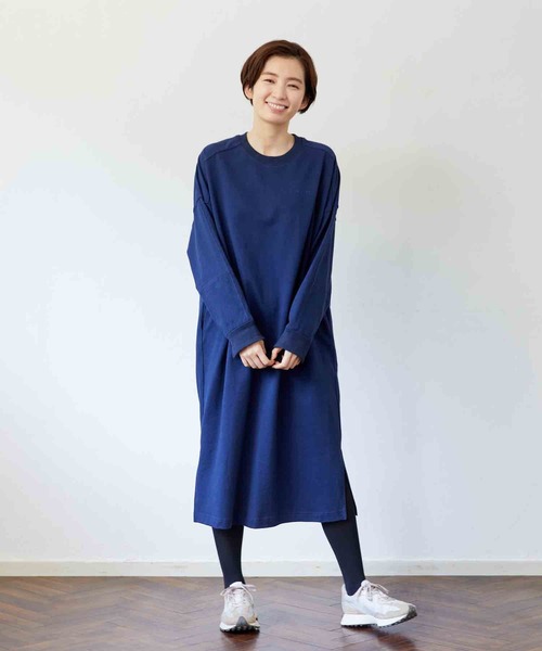 SILAS（サイラス）の「BI-COLOR CUFFS SWEAT DRESS（ワンピース・レディース・ベージュ/ネイビー・ONE SIZE）」の13枚目の写真