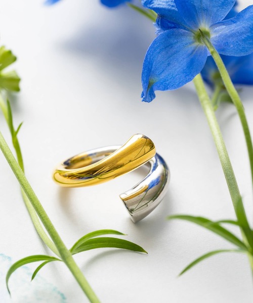 ANOH（アノー）の「バイカラーホルンリング（リング・レディース・シルバー×ゴールド・FREE）」の6枚目の写真