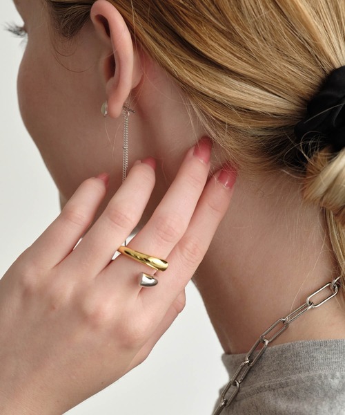 ANOH（アノー）の「バイカラーホルンリング（リング・レディース・シルバー×ゴールド・FREE）」の11枚目の写真