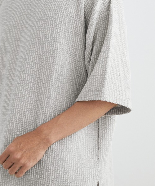 Loungewear tokyo(ラウンジウェアトウキョウ)の「【ラウンジウェアセットアップ】リラックス カットサッカー地 モックネック半袖Tシャツ×ラウンジイージーパンツ ワンマイルウェア(ルームウェア/パジャマ・メンズ・ブラック/ネイビー/ホワイト系その他/グレー系その他/ホワイト系その他2・M/L/XL)」の20枚目の写真