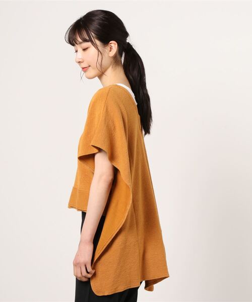 KIIRA（キーラ）の「KiiRA PILE BELT PONCHO ki-3417（Tシャツ/カットソー・レディース・ブラウン・ONE SIZE）」の2枚目の写真