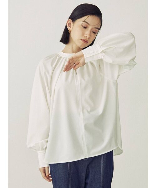 COTORICA（コトリカ）の「【THE DAYZ TOKYO】ステッチカラーラウンドテールブラウス（シャツ/ブラウス・レディース・オフホワイト/ブラック/ブラウン・SMALL/MEDIUM）」の2枚目の写真