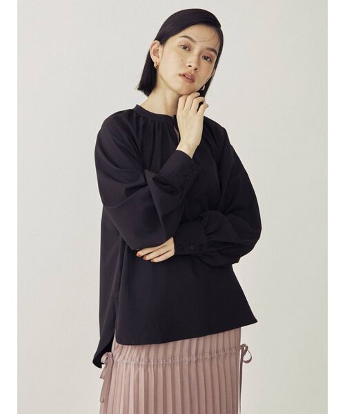 COTORICA（コトリカ）の「【THE DAYZ TOKYO】ステッチカラーラウンドテールブラウス（シャツ/ブラウス・レディース・オフホワイト/ブラック/ブラウン・SMALL/MEDIUM）」の3枚目の写真