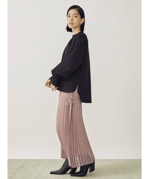 COTORICA（コトリカ）の「【THE DAYZ TOKYO】ステッチカラーラウンドテールブラウス（シャツ/ブラウス・レディース・オフホワイト/ブラック/ブラウン・SMALL/MEDIUM）」の13枚目の写真