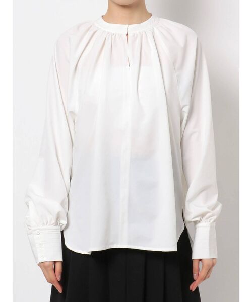 COTORICA（コトリカ）の「【THE DAYZ TOKYO】ステッチカラーラウンドテールブラウス（シャツ/ブラウス・レディース・オフホワイト/ブラック/ブラウン・SMALL/MEDIUM）」の17枚目の写真