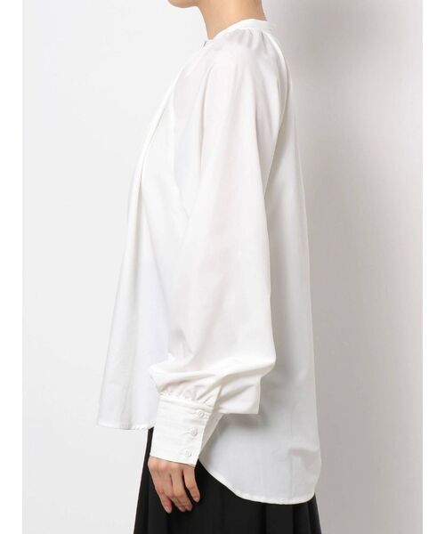 COTORICA（コトリカ）の「【THE DAYZ TOKYO】ステッチカラーラウンドテールブラウス（シャツ/ブラウス・レディース・オフホワイト/ブラック/ブラウン・SMALL/MEDIUM）」の18枚目の写真