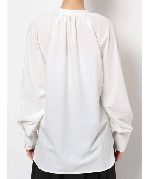 COTORICA（コトリカ）の「【THE DAYZ TOKYO】ステッチカラーラウンドテールブラウス（シャツ/ブラウス・レディース・オフホワイト/ブラック/ブラウン・SMALL/MEDIUM）」の19枚目の写真