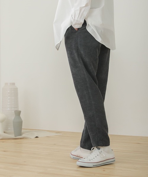 SENSE OF PLACE by URBAN RESEARCH（センスオブプレイスバイアーバンリサーチ）の「『セットアップ対応』コーデュロイテーパードパンツ（その他パンツ・メンズ・チャコールグレー/パープル/ライトベージュ/ブルー・MEDIUM/LARGE）」の2枚目の写真