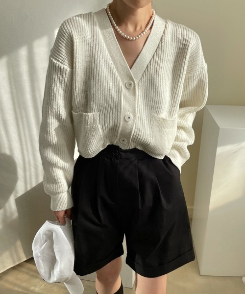 Diosfront（ディオスフロント）の「バックカラージャガードVネックカーディガン（カーディガン/ボレロ・レディース・ホワイト/ブラック/ベージュ・FREE）」の21枚目の写真