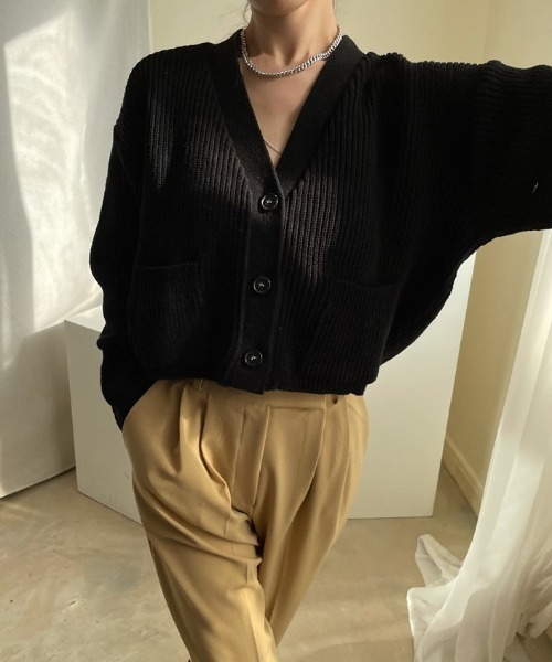 Diosfront（ディオスフロント）の「バックカラージャガードVネックカーディガン（カーディガン/ボレロ・レディース・ホワイト/ブラック/ベージュ・FREE）」の11枚目の写真