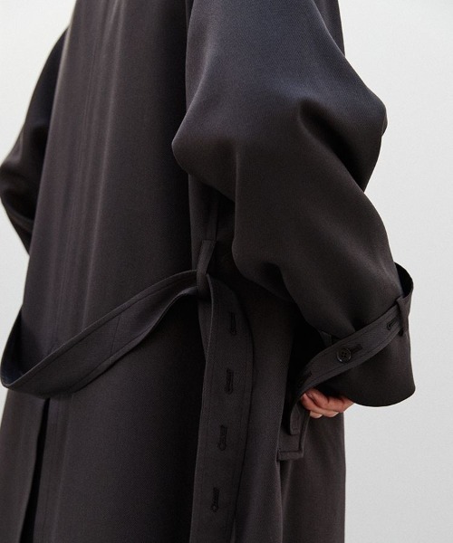 LIDNM（リドム）の「CLASSICAL WIDE TRENCH（トレンチコート