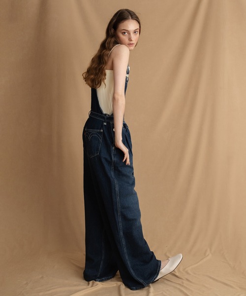 Levi's（リーバイス）の「Levi's(R) RED LOOSE オーバーオール BLUE EYE（サロペット/オーバーオール・レディース・インディゴブルー・S/M/L/XS）」の4枚目の写真