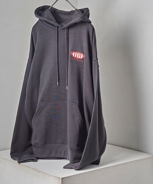 POWER TO THE PEOPLE(パワートゥーザピープル)の「【POWER TO THE PEOPLE/パワートゥザピープル】 スナックエンブロイダリー バック刺繍パーカー/ユニセックス(パーカー・メンズ・チャコールグレー/イエロー/ブルー/その他9・MEDIUM/LARGE/X-LARGE)」の12枚目の写真