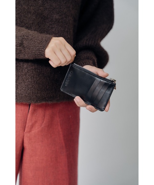 DEVICE+（デバイスプラス）の「DEVICE＋ カウレザー フラグメントケース（カードケース・レディース・ブラック・FREE）」の17枚目の写真