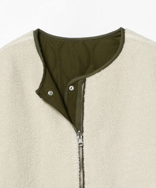 Ray BEAMS(レイビームス)の「Ray BEAMS / ボア リバーシブル コート(ノーカラーコート・レディース・ブラック/オリーブ・1/0)」の22枚目の写真