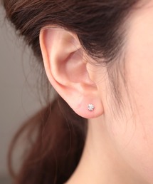 1粒スクエアストーンピアス3mm