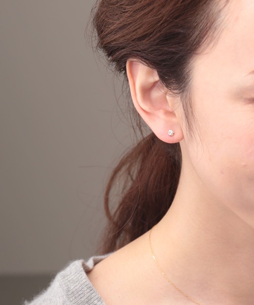 Manon's Selection(マノンズセレクション)の「1粒スクエアストーンピアス3mm(ピアス(両耳用)・レディース・シルバー/ゴールド・ONE SIZE)」の8枚目の写真