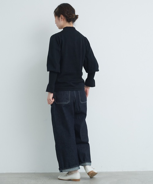 Malle(マル)の「malle Cotton/Linen leg-of-muttonセーター(ニット/セーター・レディース・ブラック/ライトカーキ/ホワイト×ネイビー・FREE)」の5枚目の写真