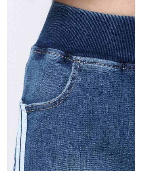 GYDA（ジェイダ）の「2ライン カットデニムパンツ（デニムパンツ・レディース・ライトブルー/ブルー・FREE）」の15枚目の写真