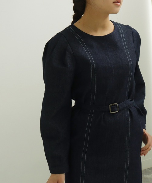 AULI(アウリィ)の「【低身長向けサイズ】配色ステッチベルト付きデニムワンピース(ワンピース・レディース・ブラック/インディゴブルー・S/XS)」の20枚目の写真