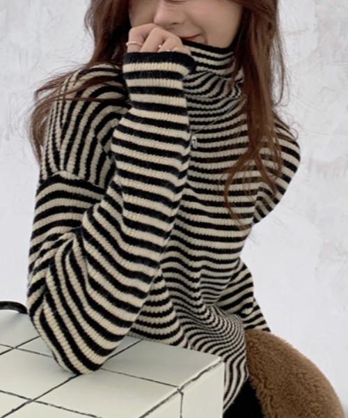 MANGROVE（マングローブ）の「ストライプニットタートルネック（ニット/セーター・レディース・ブラック/ブラウン/グレー・FREE）」の2枚目の写真