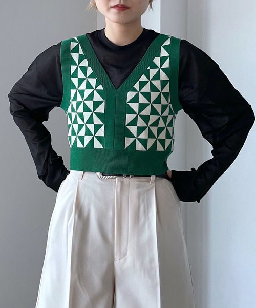 PAGEBOY(ページボーイ)の「ジオメトリックニットビスチェ(ニット/セーター・レディース・グリーン/ブラック・FREE)」の5枚目の写真