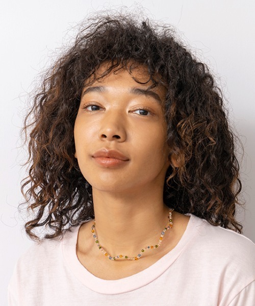 Casselini（キャセリーニ）の「Casselini(キャセリーニ)なみなみビーズチョーカー（ネックレス・レディース・オフホワイト/マルチ・FREE）」の4枚目の写真