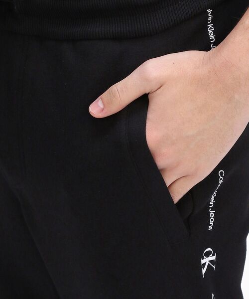 Calvin Klein(カルバン・クライン)の「AF-REPEAT LOGO スウェットパンツ(スウェットパンツ・メンズ・ブラック・S/M/L)」の6枚目の写真