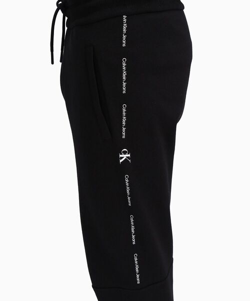 Calvin Klein(カルバン・クライン)の「AF-REPEAT LOGO スウェットパンツ(スウェットパンツ・メンズ・ブラック・S/M/L)」の7枚目の写真