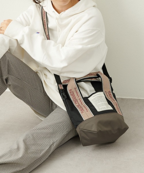 THEATRE PRODUCTS(シアタープロダクツ)の「【新色追加】THEATRE PRODUCTS / Dailyrusset別注 ジャガードテープ2wayバッグ(S)(ショルダーバッグ・レディース・ホワイト/ブラック/カーキ/ブラック×グレー/ピンク/グレー/オレンジ/ブルー/グリーン/ピンク系1/ピンク系2/オレンジ系1/ホワイト×ネイビー/パープル/ネイビー/ブラウン/ベージュ・FREE)」の5枚目の写真